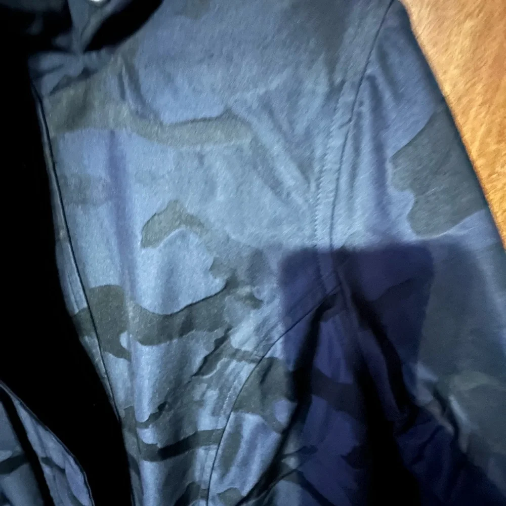 Jacket - Picture 3 of 6